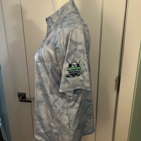 Skull & Camo Light Blue Women’s G/FORE LPGA Queen City Championship Shirt - Picture 2 of 5